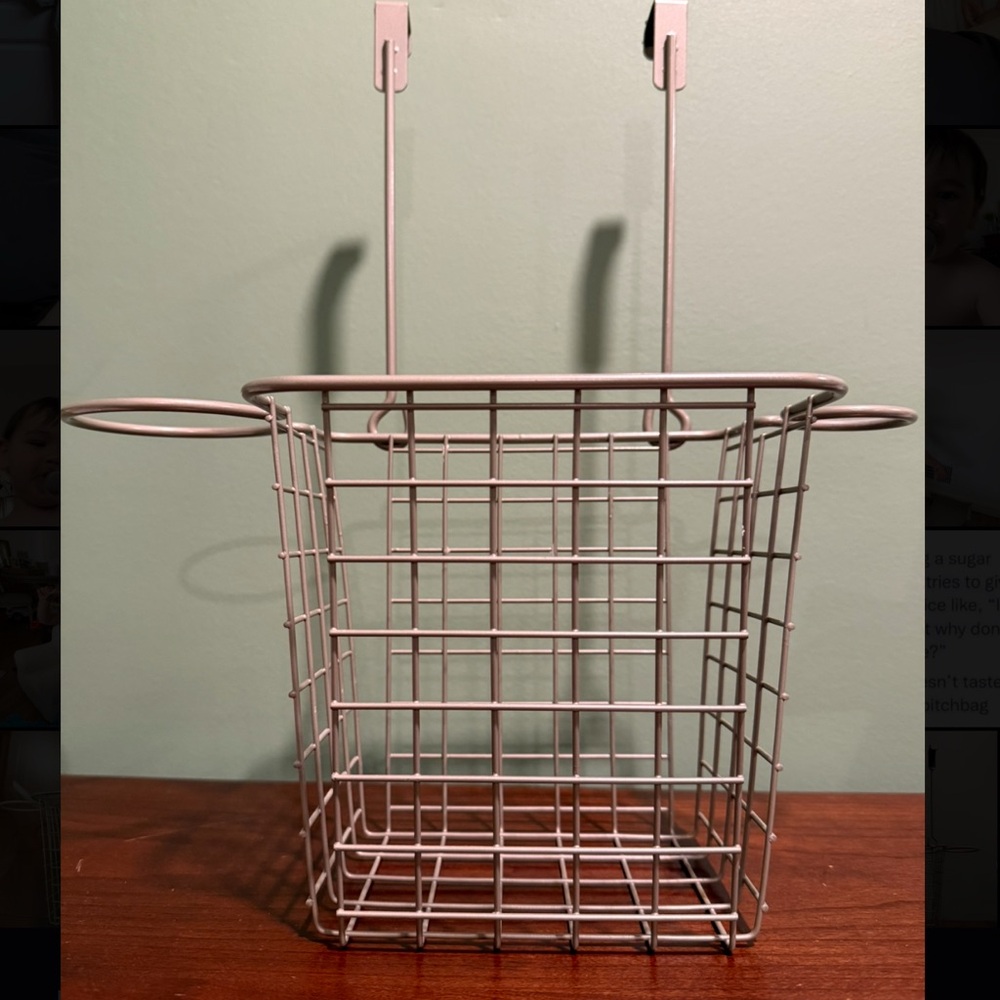 Metal Wire Hanging Basket